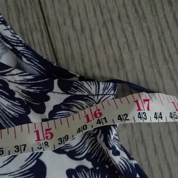 Beautiful dress by Michael Kors 🌟⭐🍀 - Picture 5 of 12